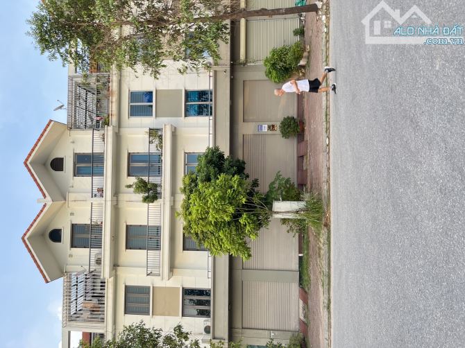 duy nhất 1 căn liền kề kđt phú lương 90m² đường 30m vỉa hè 8m view hồ sen - 2