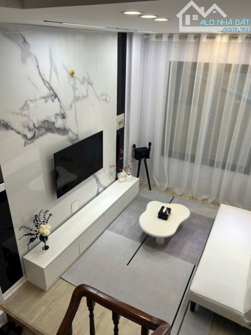 Cần bán gấp nhà siêu đẹp ngay phố Nguyễn Biểu 18m 5 tầng 3mt giá 2.5 tỷ Ba Đình - 2
