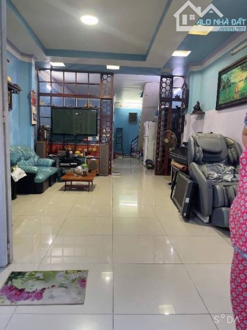 Bán nhà hẻm Nguyễn Văn Quỳ P Phú Thuận Quận 7. 55m2 - 2