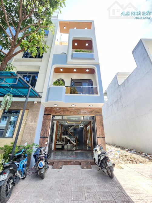 Bán nhà 1 trệt 2 lầu full nội thất KDC Thanh Bình Chợ 434, p.Bình Hòa, Tp.Thuận An - 2