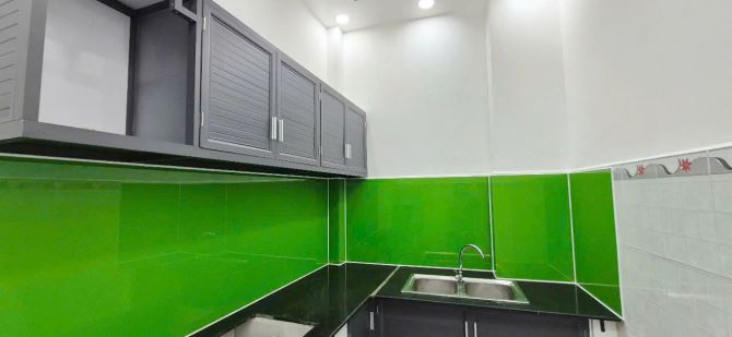 Nhà 2lầu/ST BTCT hẻm 157 Dương Bá Trạc P.Chánh Hưng P1Q8 - 2
