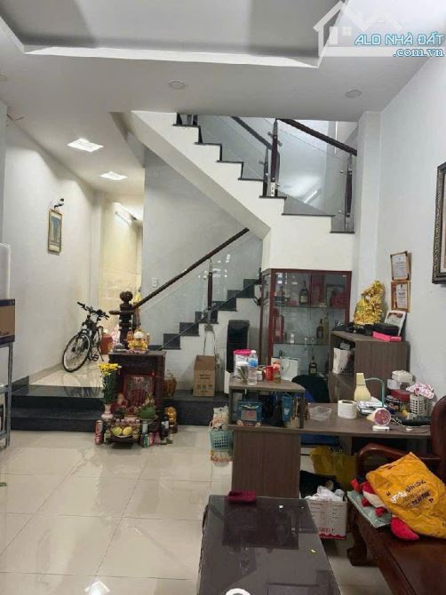 Nhà 3 Tầng đường HÀ HUY GIÁP phường THẠNH LỘC ,Q12, dt 80,9m2(4,2mx20m) Hẻm 8m💵7,9tỷ - 2