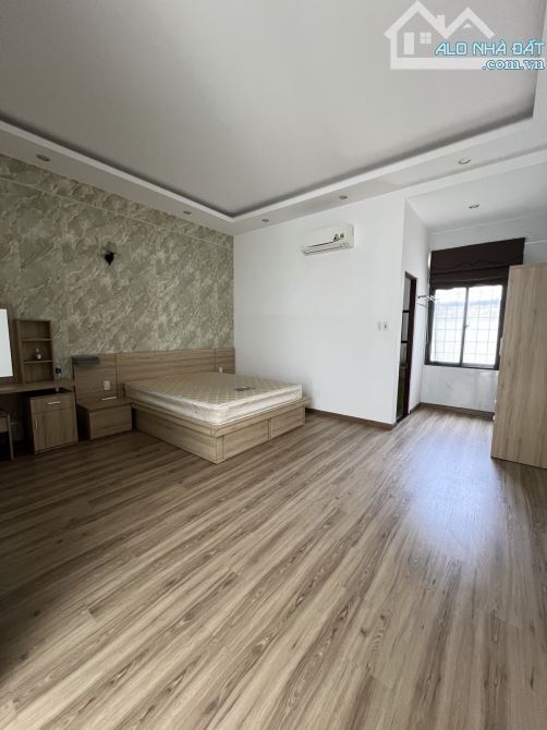Bán Nhà MT 5.5m Phố Hàn Quốc, Sơn Trà, 3 Tầng, 100m2, thuê 30tr/th nhỉnh 15 tỷ - 2