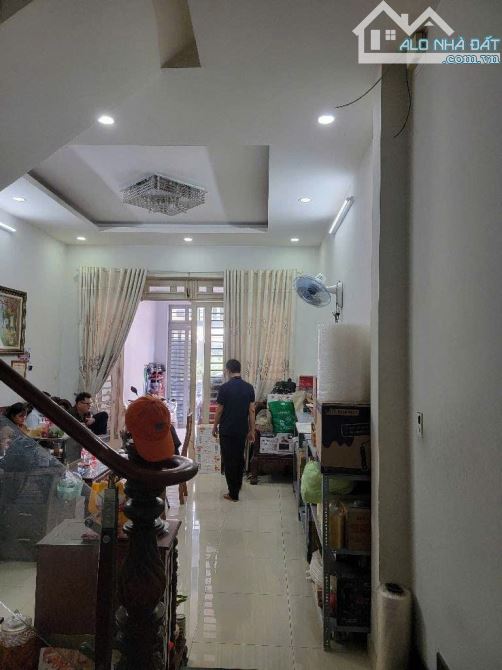 BÁN GẤP NHÀ 3 TẦNG KIÊN CỐ-HÀ HUY GIÁP, GIÁP GÒ VẤP,DÒNG TIỀN ỔN,7.9TỶ TL - 2