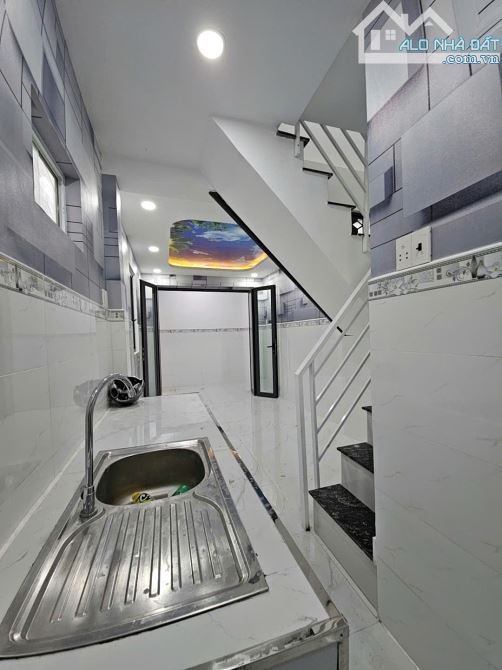 SÁT MẶT TIỀN HẺM NGANG 3.5 M  DIỆN TÍCH 23.5M2 ĐÚC BÊ TÔNG  Q4 HƠN 2 TỶ - 2