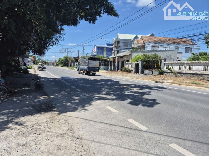 Bán đất đường bê tông 8 x 37m, giá 2 tỷ , thổ cư, Xã Hòa Khánh Tây, Đức Hòa, Long An. - 2