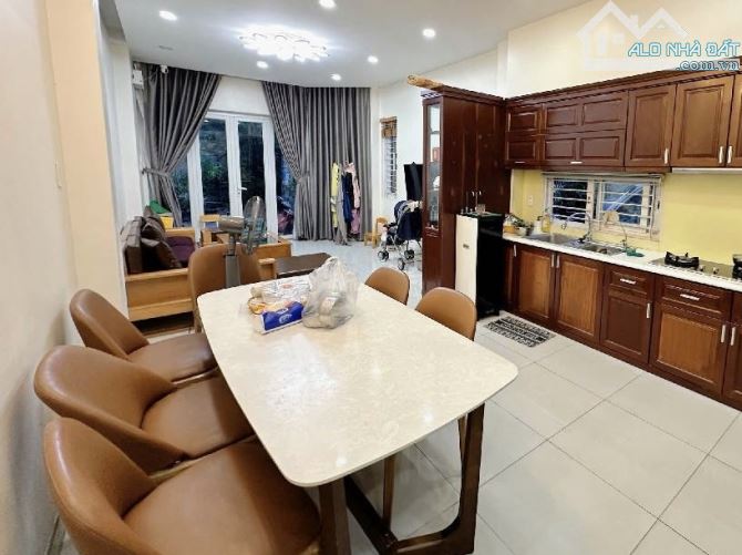 BÁN GẤP NHÀ NHÀ HẺM XE HƠI 12M TÂN KỲ TÂN QUÝ . 52M2 , 4 x 13 , 4TẦNG . GIÁ NHỈNH 8TỶ - 2
