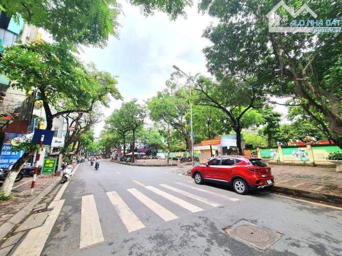Bán Nhà Nguyên Hồng 50m, 5 Tầng, MT 4m, Phân Lô Ô Tô Tránh - Kinh Doanh, Giá 23,5 Tỷ - 2