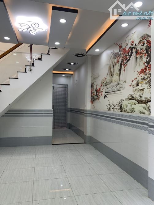 Nhà Q8 P6 mới + đẹp vào ở ngay - 4 x 10 - SHR - gần cầu Nhị Thiên Đường - Chỉ 4T6. - 2