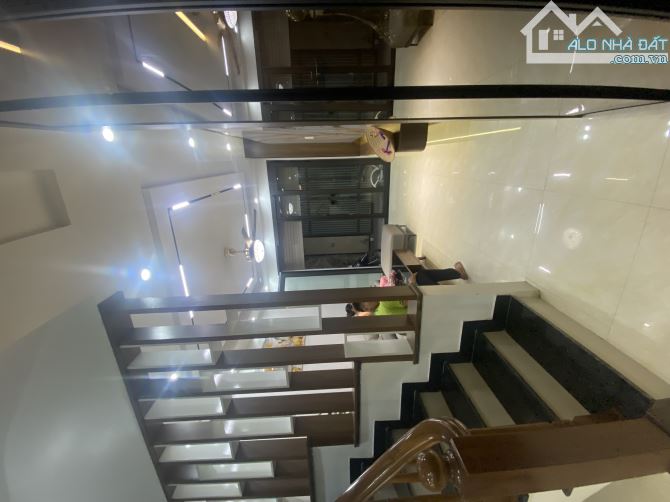 Bán nhà Nam Dư 33m x 5 tầng ô tô đỗ cửa, full nội thất - 2