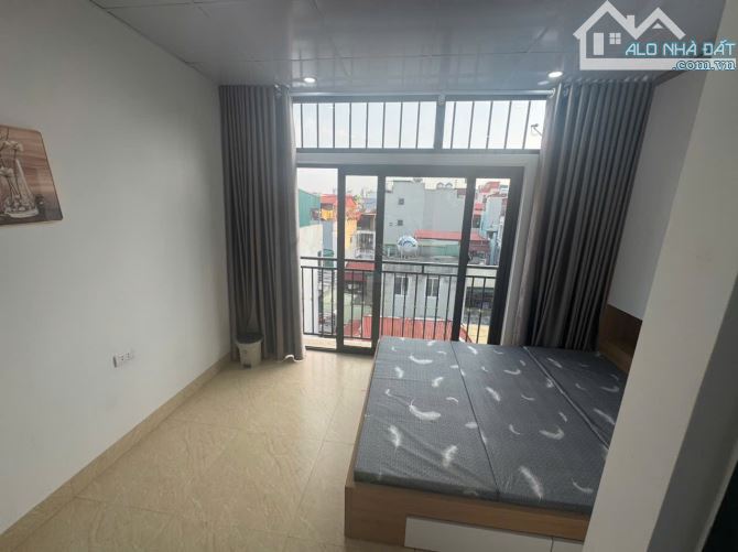 Cho Thuê CCMN 1194 Chùa Láng Đống Đa 30m2 Studio Ban Công Giặt Riêng Thang Máy Ô Tô Đỗ Cửa - 2