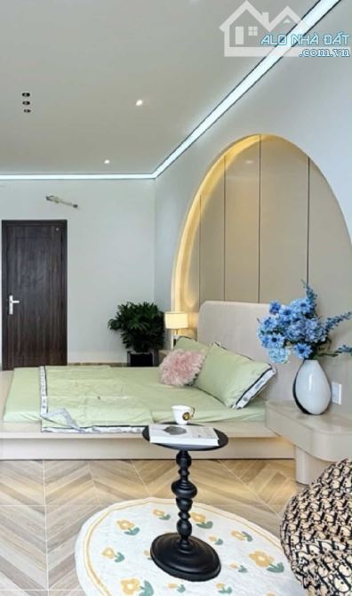 Bán nhà đường CÁCH MẠNG THÁNG 8, gần CV Tao Đàn, 5 tầng ST, 7PN，sân để xe, nhỉnh 8 tỷ - 2