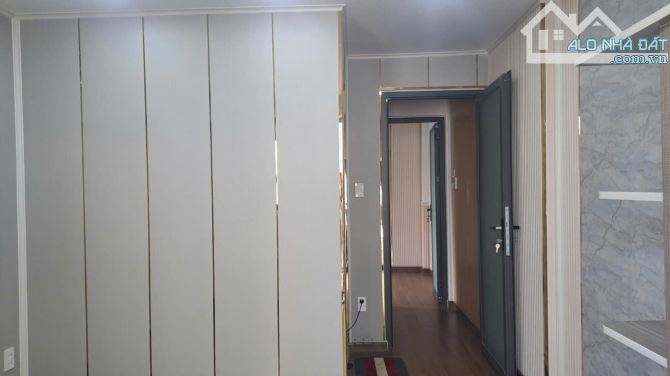Nhà 2 tầng, căn góc, xe hơi đỗ trước cửa, đường Nguyễn Văn Quá, 4x8m, giá nhỉnh 3 tỷ. - 2