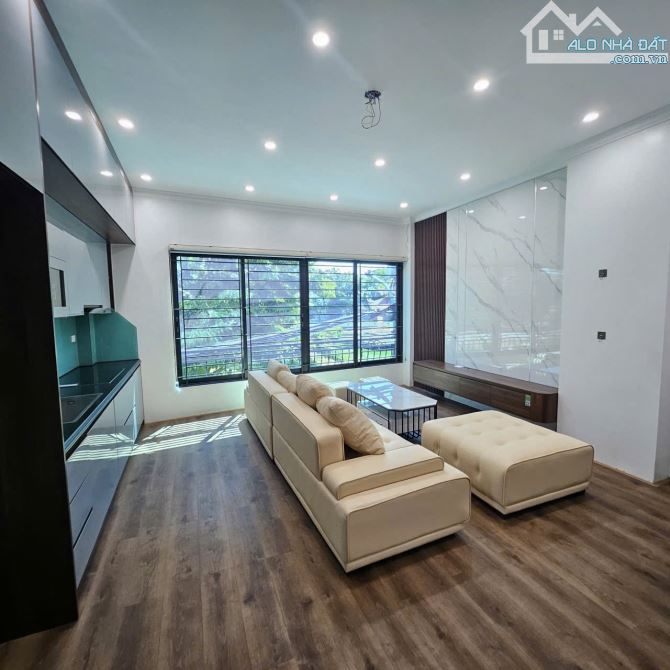 Siêu Hiếm- BỒ ĐỀ- 40m2- 7 Tầng thang máy- gara 7 chỗ- Full NT- Giá qua tốt - 2
