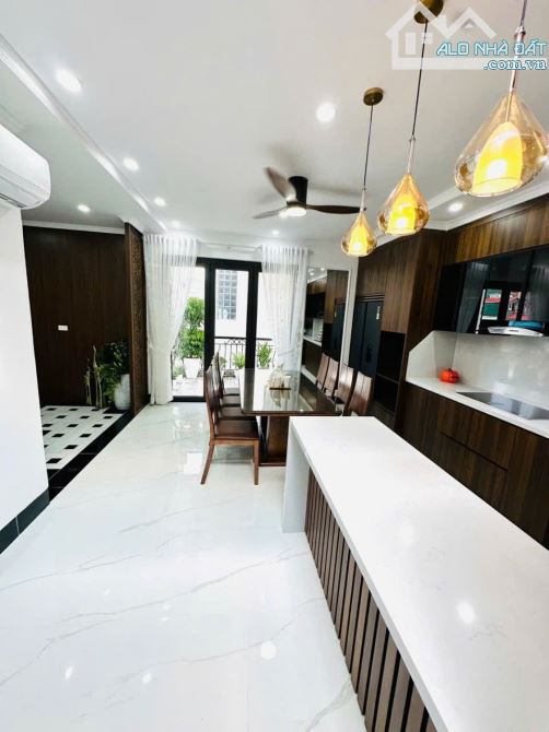 BÁN NHÀ VỊ TRÍ VÀNG - LÊ TRỌNG TẤN - AN NINH QUÂN ĐỘI - 3 BƯỚC RA Ô TÔ - NHỈNH 7 TỶ - 2