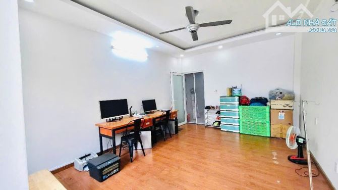 Bán siêu phầm nhà 4 tầng 72m2 (4m x 18m) - Hẻm xe hơi 6m - Ngay công viên Tầm Vu P.26 - 2