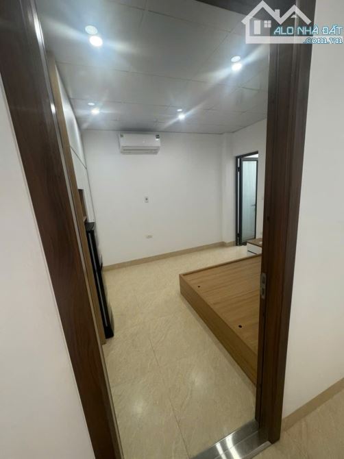 Cho Thuê CCMN 1194 Chùa Láng Đống Đa 30m2 Studio Ban Công Giặt Riêng Thang Máy Ô Tô Đỗ Cửa - 27