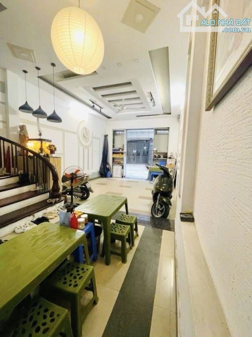 BÁN NHÀ TRUNG KÍNH, CẦU GIẤY 80M, 5T, MT 5M, VỈA HÈ OTO TRÁNH, KINH DOANH ĐA DẠNG, 18 TỶ. - 3