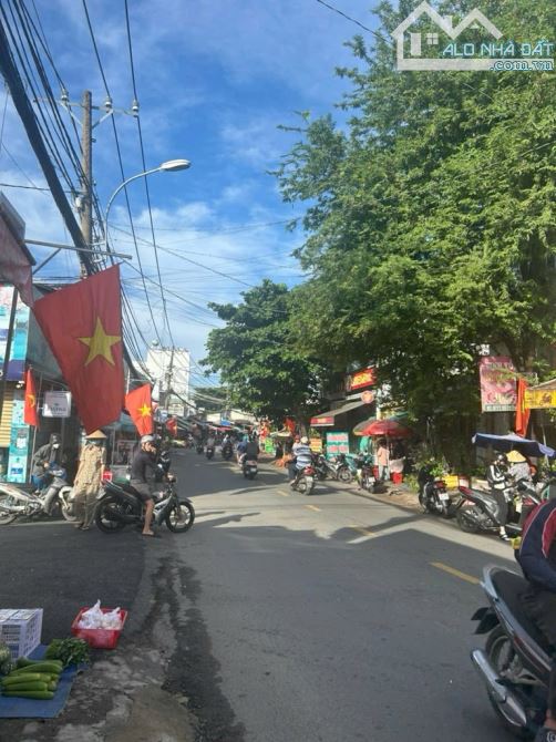 🏡 BÁN NHÀ MẶT TIỀN LÀNG TĂNG PHÚ – 84m2 (4x21) - VỊ TRÍ VÀNG KINH DOANH 🏡 - 3