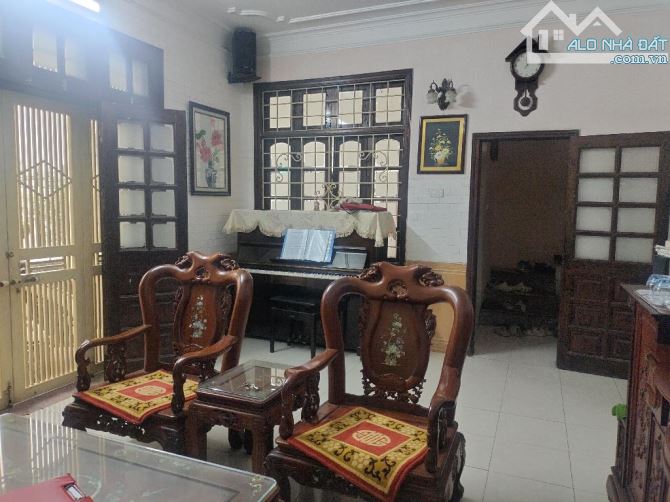 Bán nhà mặt phố Nguyễn Hữu Thọ DT 350m2 x 4 tầng, MT 7,3m, Giá 120 tỷ - 3