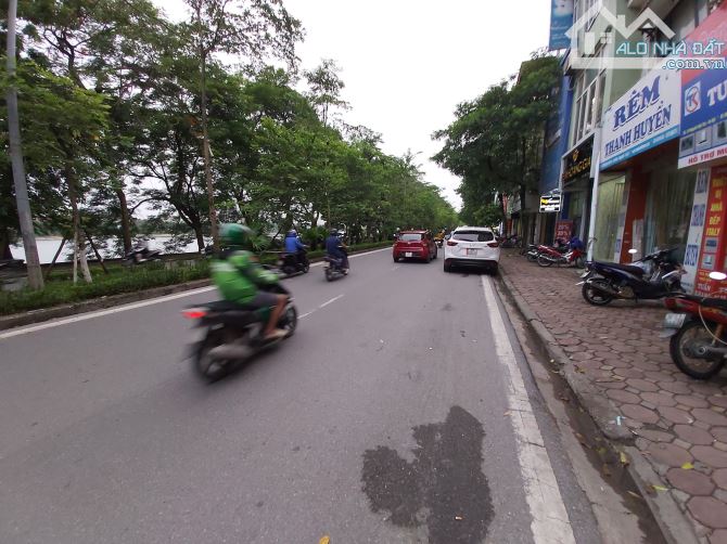 Nhà mặt phố Nguyễn Hữu Thọ - Vỉa hè 10m - 330m2 - MT 14,6m - 250 tỷ - kinh doanh sầm uất