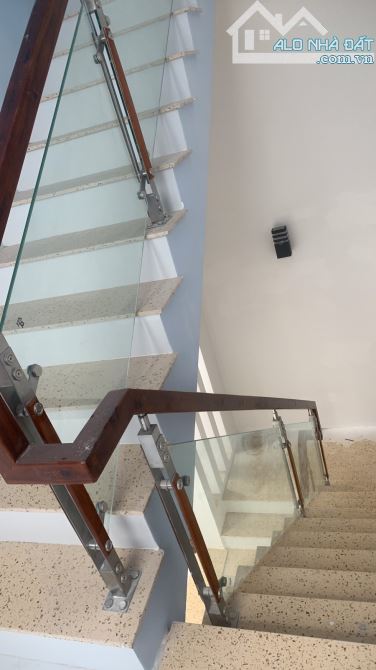 GIẢM SÂU 1.2 TỶ - CHỈ CÒN 8 TỶ - 4.8X12.5M - 4 TẦNG - NHÀ MỚI 100% - 3