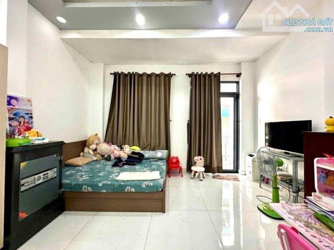 Nhà đẹp hẻm xe hơi Đường Nguyễn Văn Lượng 61.5m2 x 4.38x 3 tầng chỉ 5.82 tỷ. - 3