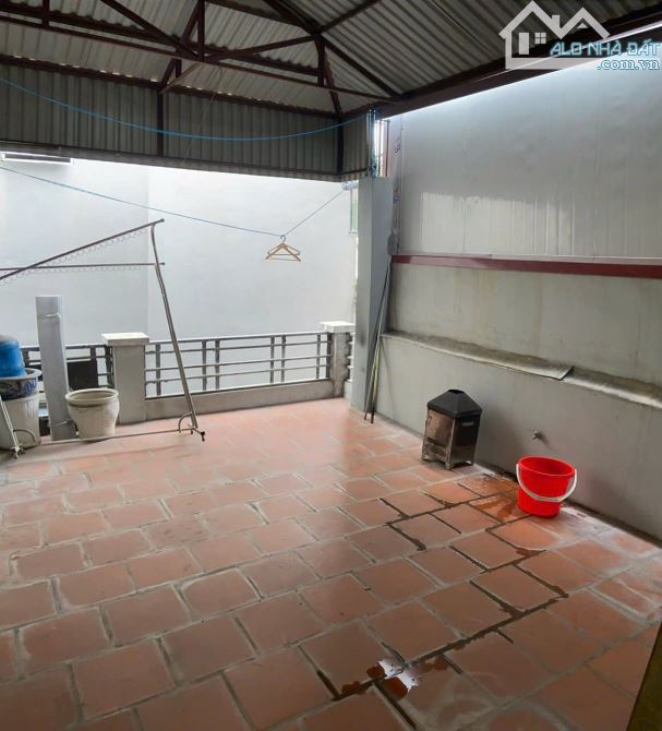 Cho thuê nhà ngõ Gốc Đề, Hai Bà Trưng 3.5 tầng, 33m2, 2 ngủ, 3 vệ sinh, 8.5 Triệu - 3
