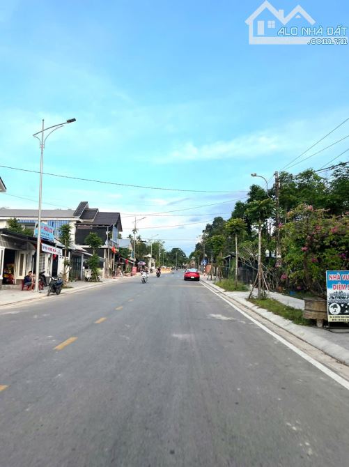 BÁN ĐẤT MẶT TIỀN HUYỀN TRÂN CÔNG CHÚA GIÁ 3TY1XX - 3