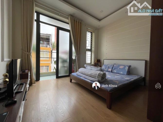 VIP! Khu phân lô Nguyễn Trọng Tuyển - DT lớn 100m² (4,2x25m) - nhà đẹp 4 tầng - giá chỉ - 3