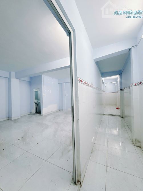 ⭐️⭐️⭐️ Nhà SHR Mặt tiền chợ Khiết Tâm 2 tầng 128m2, Vuông – Lê Thị Hoa TP.Thủ Đức - 3