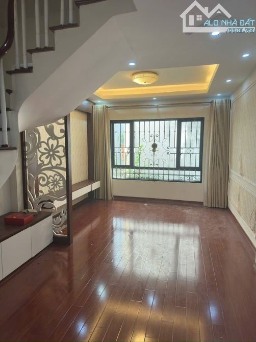 CẦN BÁN NHÀ VÕNG THỊ TÂY HỒ 50m2, 5 TẦNG MẶT TIỀN 3,7m GIÁ  15.2 TỶ - 3