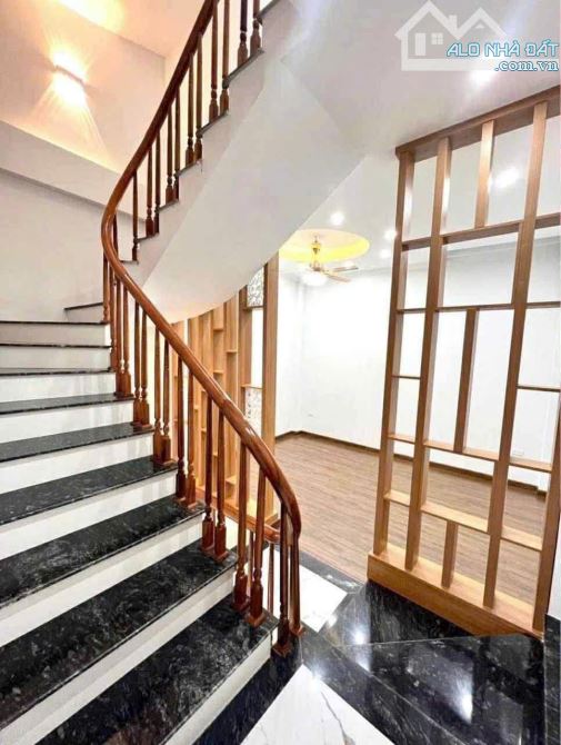 B.ÁN NHÀ DI TRẠCH_38M2X4T, NGÕ NÔNG Ô TÔ GẦN, NHIỀU PHÒNG NGỦ, 2 THOÁNG, NHỈNH 5 TỶ - 3