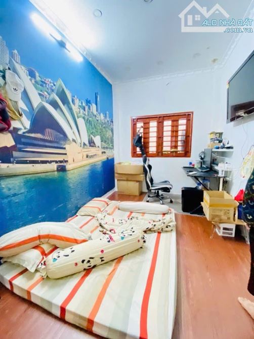 MẶT TIỀN GẦN CHỢ TÂN HƯƠNG - NGANG KHỦNG 6.1M - 2 TẦNG - GIÁ 12.X TỶ - 3