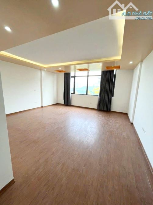 Cho thuê nhà Bùi Huy Bích, Hoàng Mai - Ô tô tránh, Vỉa hè, Thoáng trước sau, Thang máy - 3