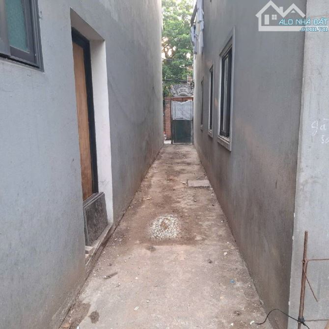 Bán đất ngõ 569 Lạc Long Quân 35 m2 mà giá chỉ 7.3 Tỷ - 3