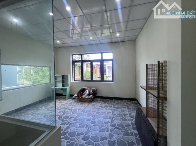 Chính chủ cần bán nhanh căn nhà 3 tầng đường ông ích đường.  Cẩm lệ - 3