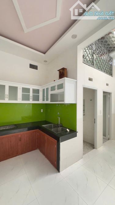 Bán nhà SR,TC, gần cây xăng 26, đường nhựa 6m thông, chỉ 2 tỷ 590 - 3