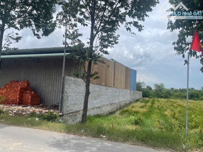 Nhà kho dt 1200m2  mặt tiền ấp 10, xã Lương Hòa,Bến Lức giá 15 tỷ - 3