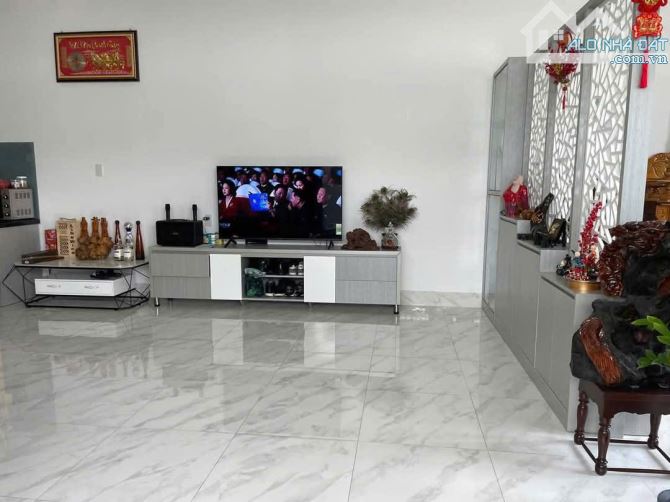 Bán nhà mới sân vườn hẻm oto Hương Lộ Ngọc Hiệp 208m2 ngang 8.2m giá 5.2 tỷ - 3