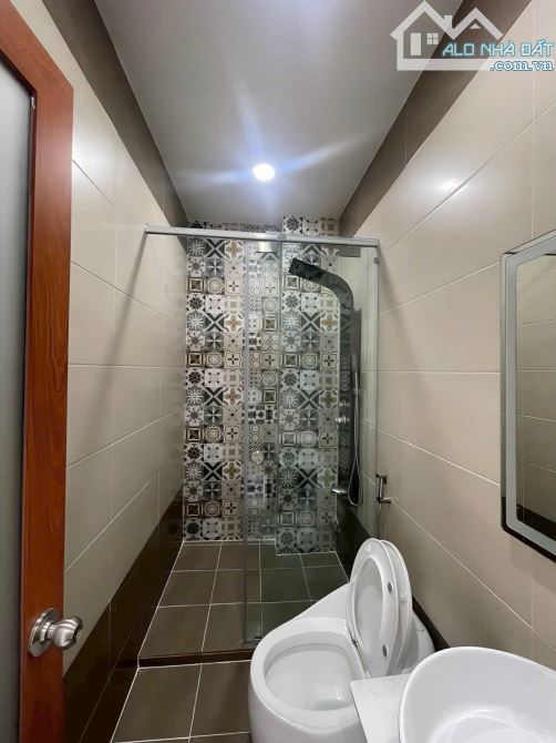 Quận Bình Tân-Nhà đẹp-Hẻm 6M-Giáp Tân Phú-Sát MT Lê Văn Qưới-P.BTĐ A-72m2-4x18-4tầng-5PN - 3