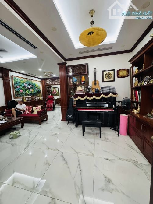 SAU LƯNG NHÀ MẶT PHỐ VŨ TRỌNG PHỤNG - 108m2, 4 tầng, 2 thoáng - ô tô đỗ - 3