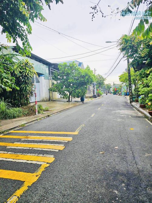 Bán Đất Xuân Thới Thượng Hóc Môn -93M2(5 x 19 )- Đường - Chỉ 3,2 Tỷ - 3