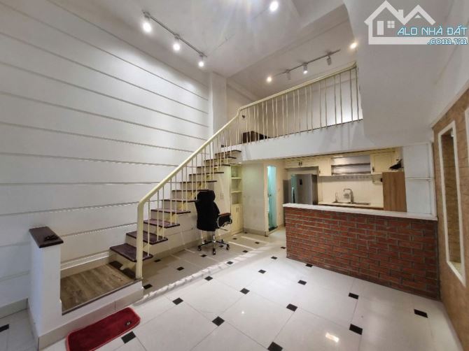 Bán nhà Ngọc lâm, Long Biên, đường rộng, oto tránh, nhà 3 tầng, 35m2, giá 10.5 tỷ - 3