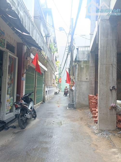 ♣ Nhà Kiệt gần Hải Phòng khu Bệnh Viện Đa Khoa, 101m2, ngang 7m, 3.x tỷ - 3