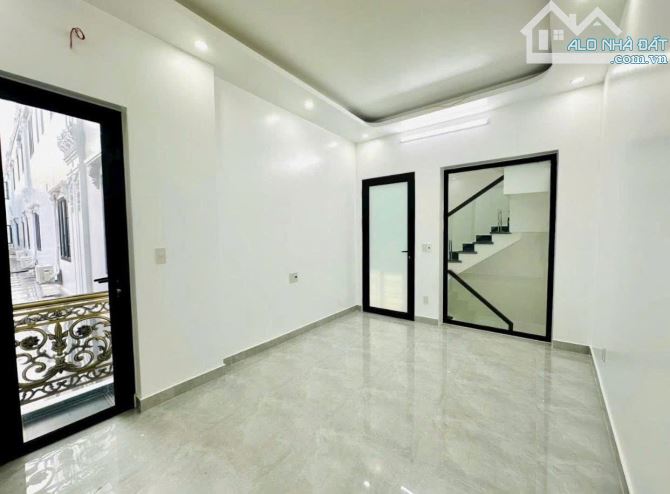 C.H.O T.H.U.Ê N.H.À Trần Nguyên Hãn , 45m2, 3 tầng, 3 ngủ chỉ 8 triệu - 3