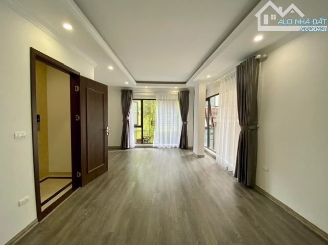 Nhà cực đẹp 42m2x7T thang máy. Đầy đủ nội thất, ô tô vào nhà phố Võ Chí Công, Phú Thượng. - 3