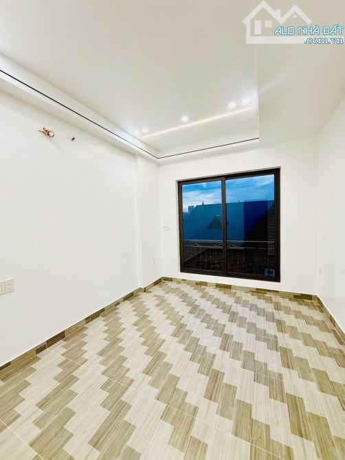Spcc-☘️ 2 căn sân cổng riêng xây mới tại phố Phương Lưu, Vạn Mỹ.   - DT: 52m2 x 4 tầng.  - - 3