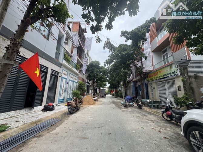 Bán đất thổ cư đường hẻm 140 đường vườn lài phường AN PHÚ ĐÔNG, Q12, dt 94m²(5*19m) Giá8,5 - 3