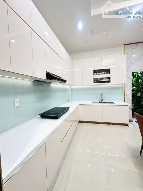 CHỦ GẤP BÁN NHÀ ĐẸP – HẺM 8M – 4 TẦNG – DT 76m² – P.14 GÒ VẤP - 9.5 TỶ - 3